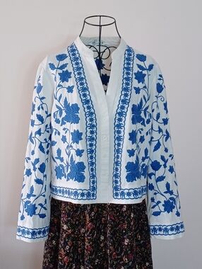 Zara Embroidered Floral Jacket Blue White Contrast Boho Top- Size M
